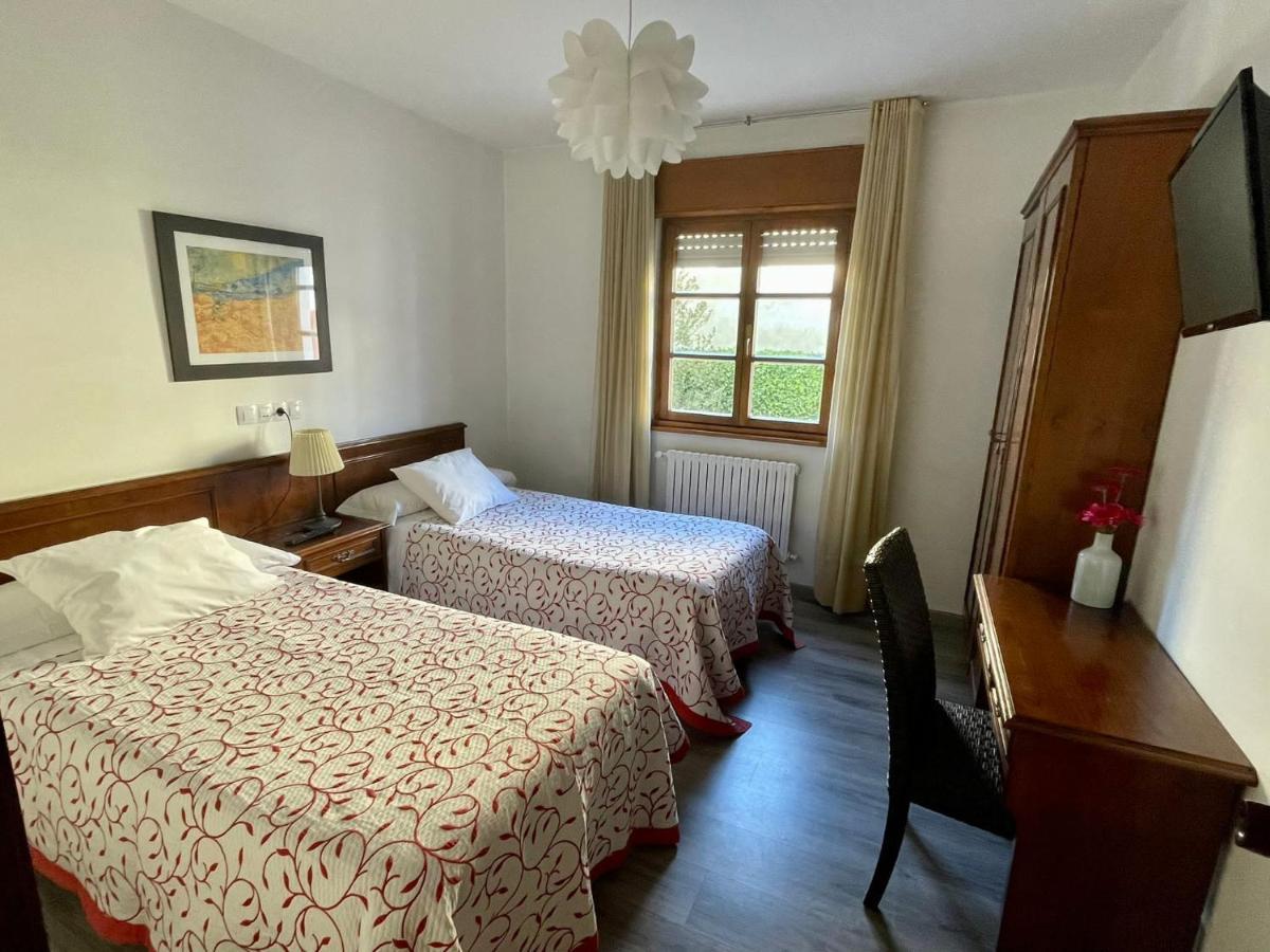 Hotel La Bilbaina De เบกาโด ภายนอก รูปภาพ