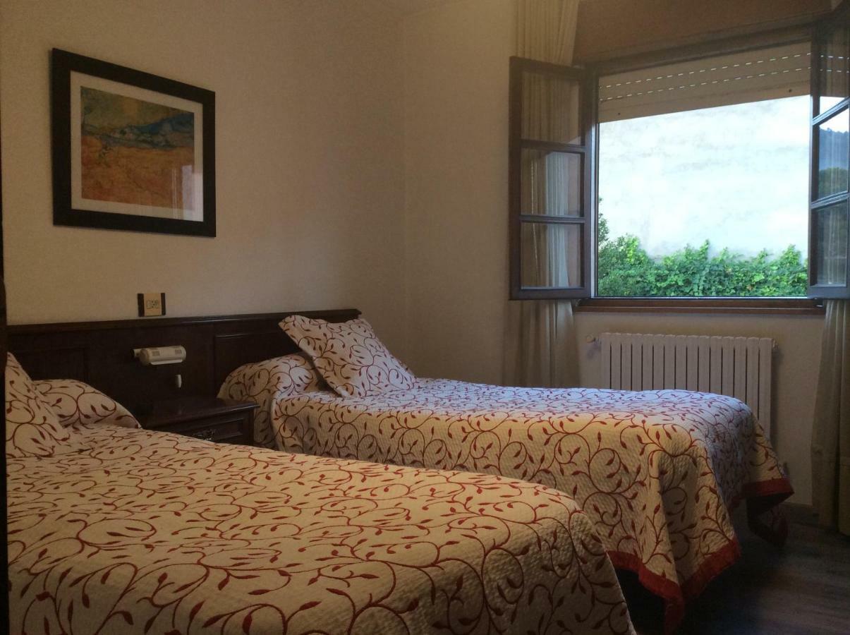 Hotel La Bilbaina De เบกาโด ภายนอก รูปภาพ
